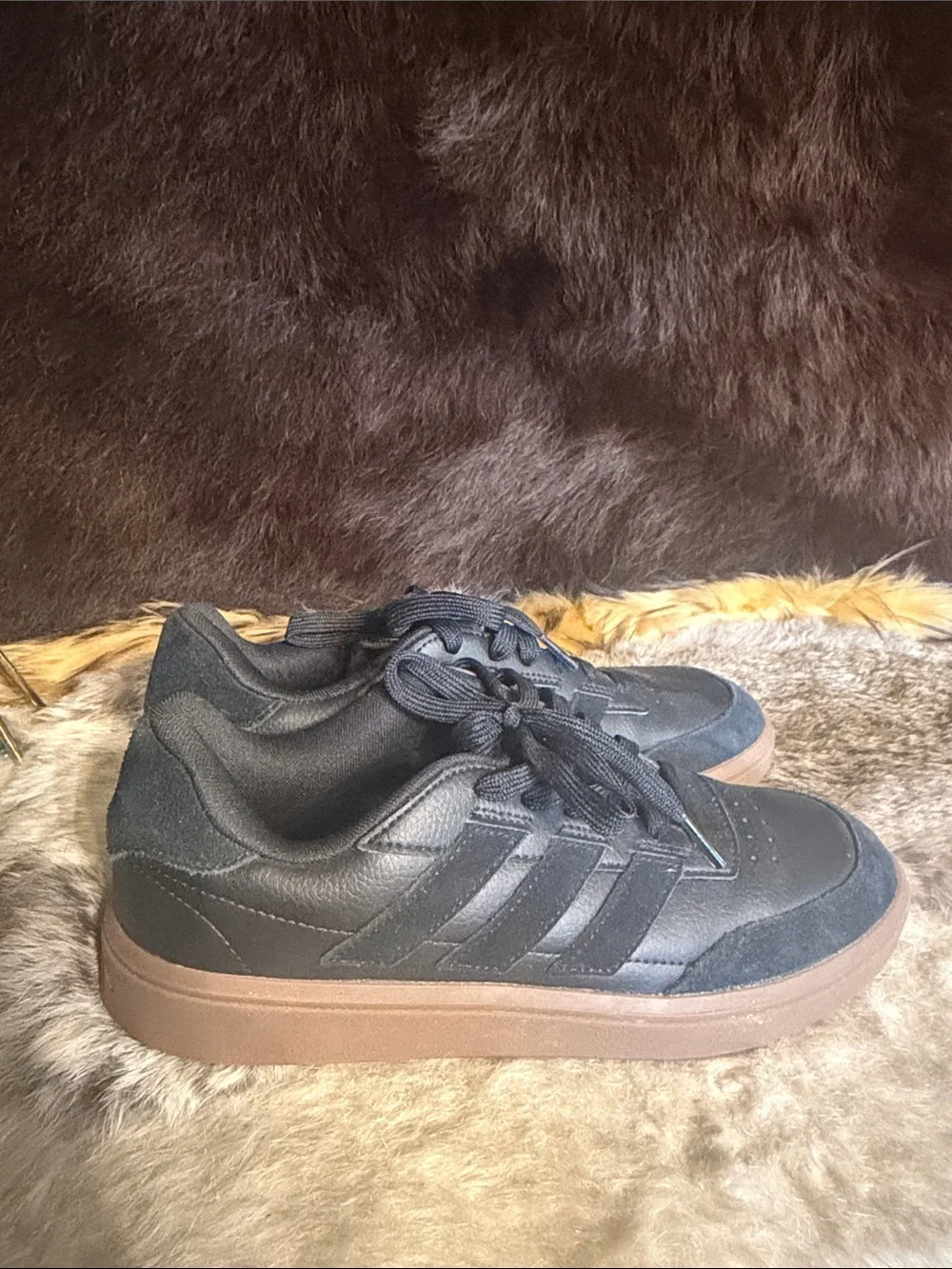 adidas classic low